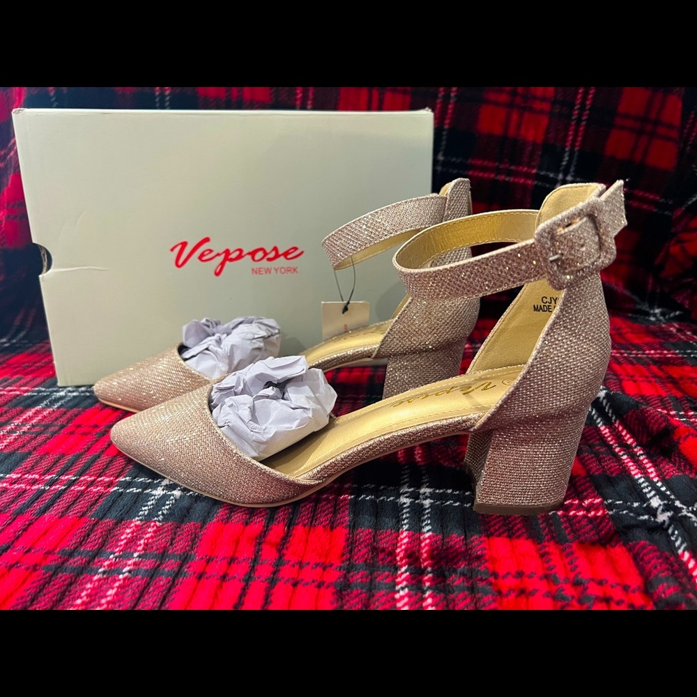 Rose gold Vepose New York ankle strap heel